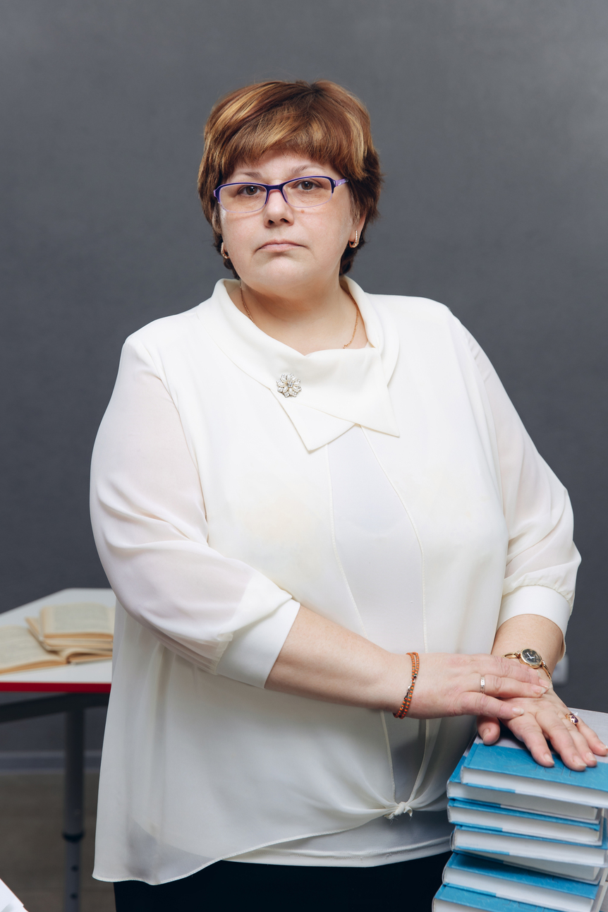 Леонтьева Людмила Ивановна.